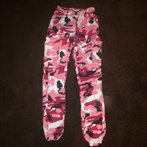 PINK CAMO JOGGERS!